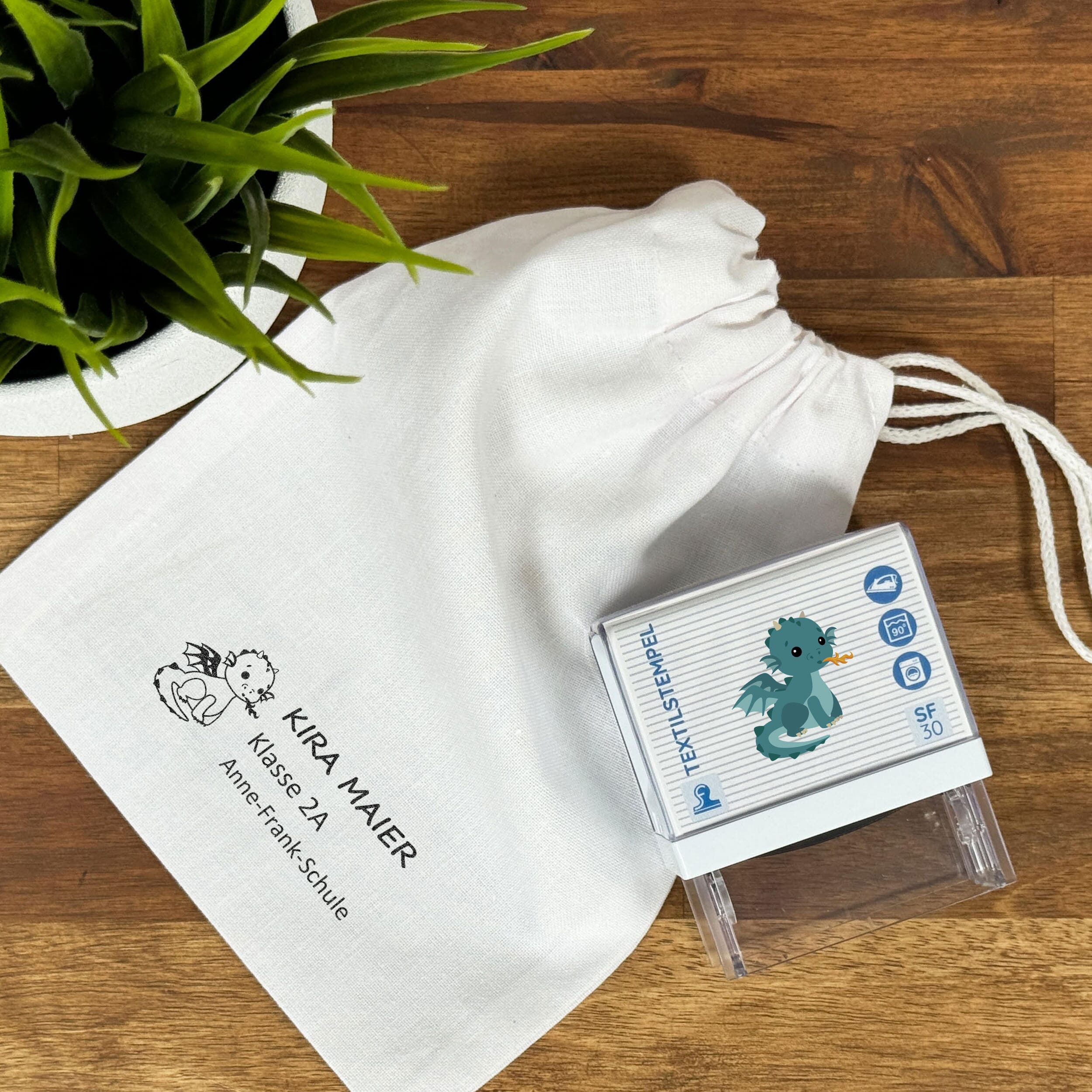 SF30 Textilstempel für Kinder mit Motiv und Personalisierung (47 x 18 mm) - kinder-druckerei.de